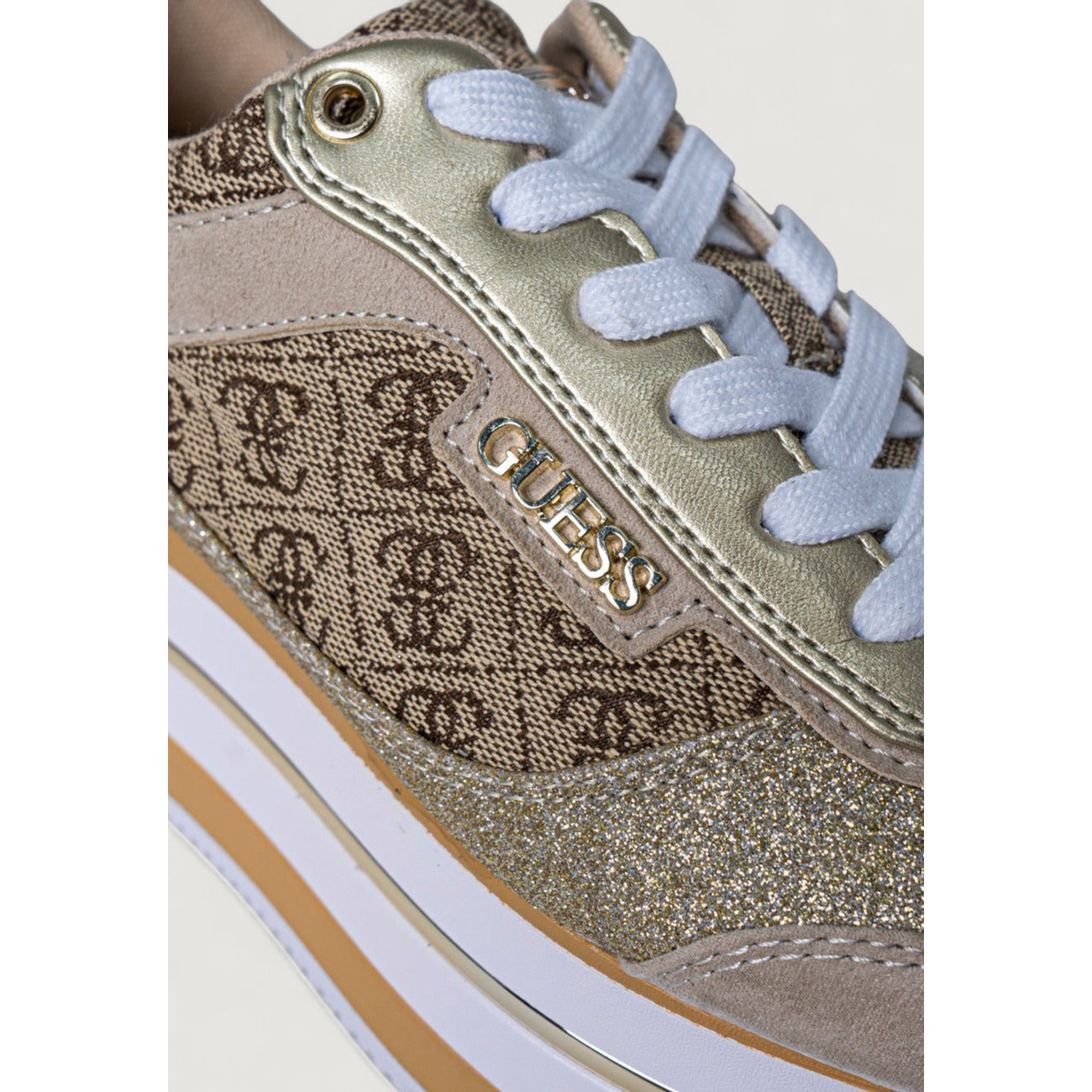 Guess Sneakers Dames Beige