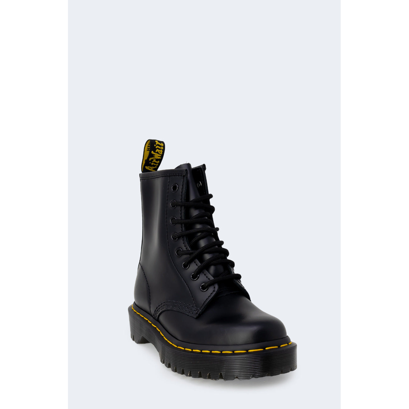 Dr. Martens Enkellaarsjes Dames Zwart – 100% Leer & Rubberzool
